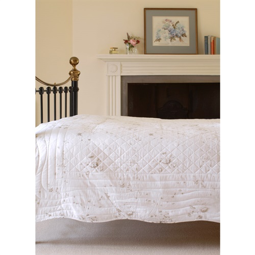 Natural Floral Quilt Single (V009) with Free Delivery The Cotswold