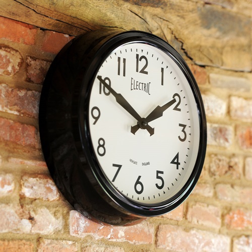 Newgate 1950sStyle Electric Wall Clock (V203) with Free Delivery The